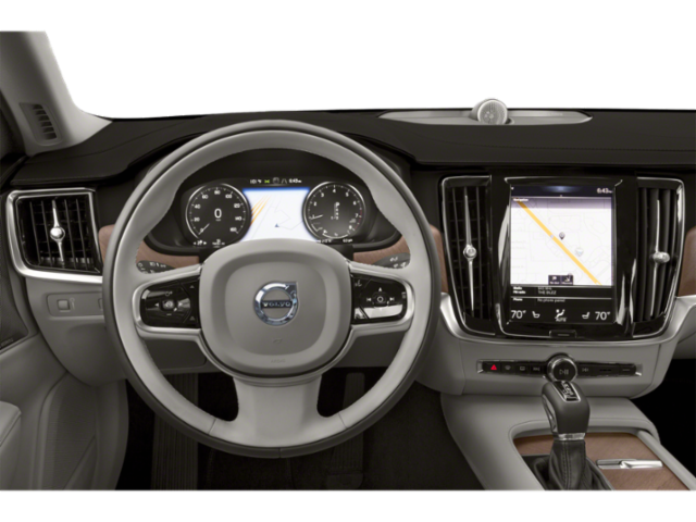 2018 Volvo S90 T6 Momentum
