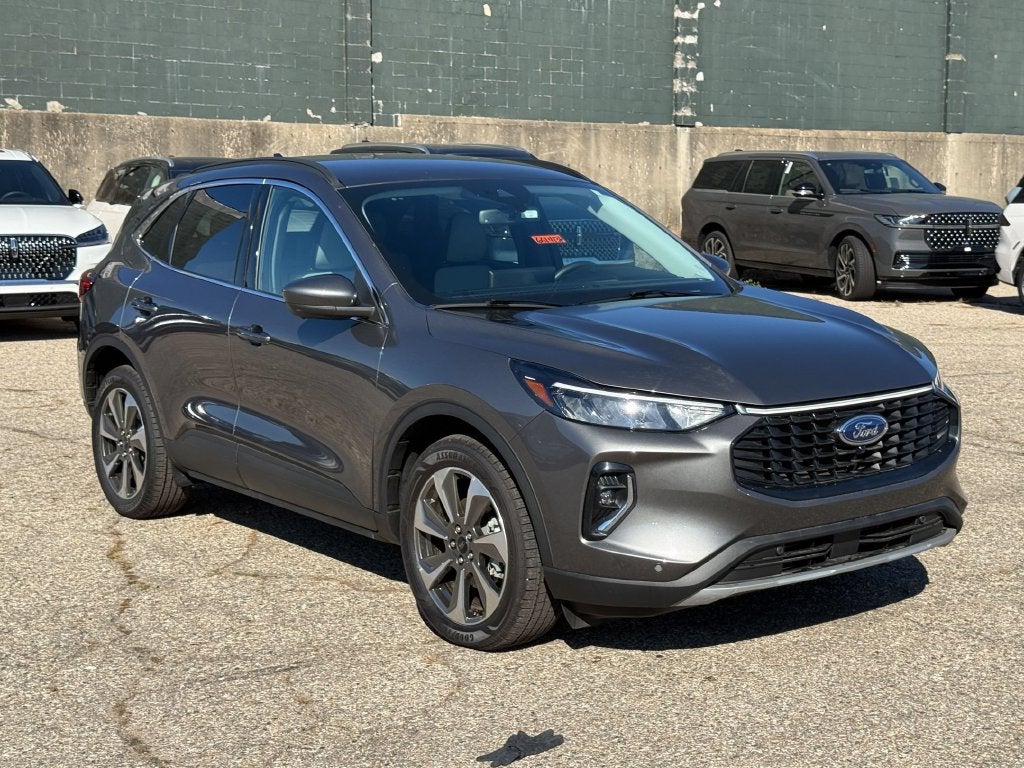 2023 Ford Escape Platinum