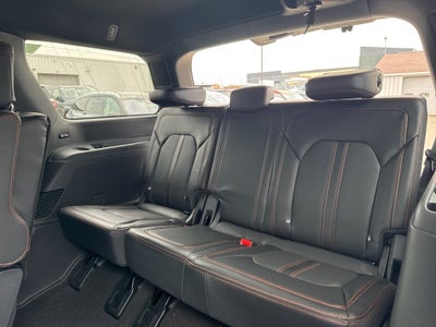 2024 Ford Expedition Timberline