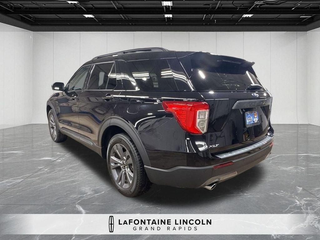 2024 Ford Explorer XLT