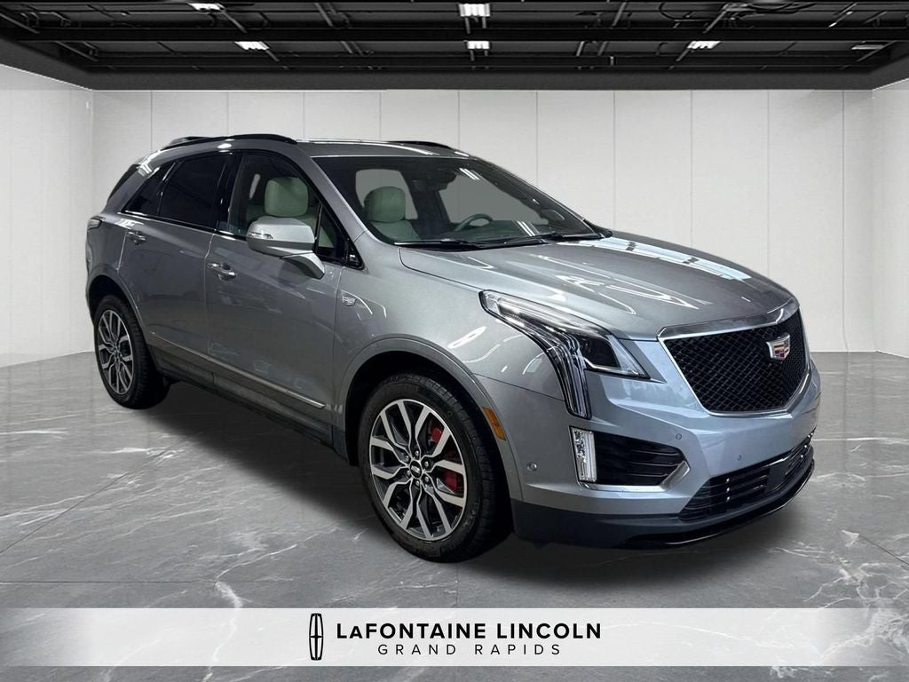 2024 Cadillac XT5 Sport