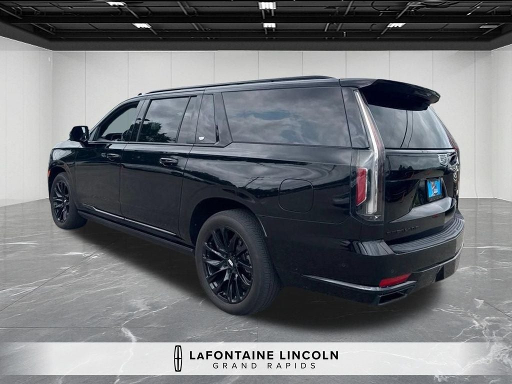 2022 Cadillac Escalade ESV Sport Platinum