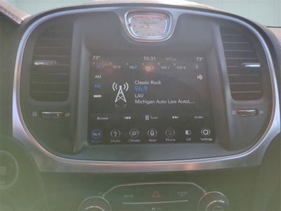 2018 Chrysler 300 Touring