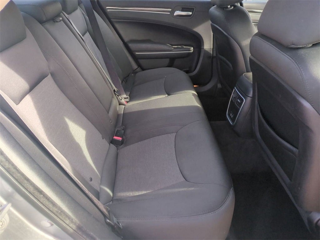 2018 Chrysler 300 Touring