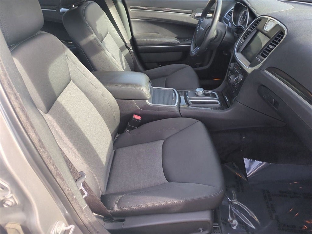 2018 Chrysler 300 Touring