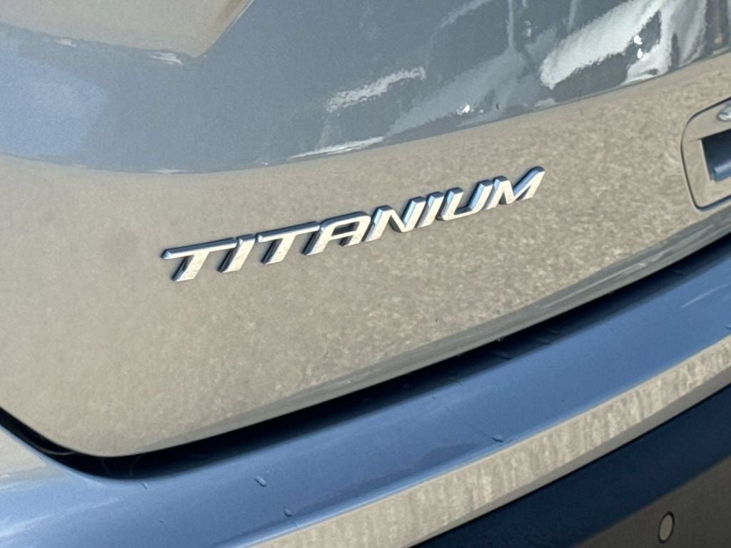 2024 Ford Edge Titanium