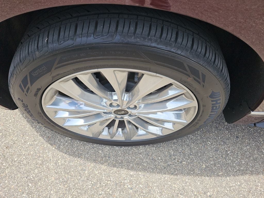 2024 Ford Edge Titanium
