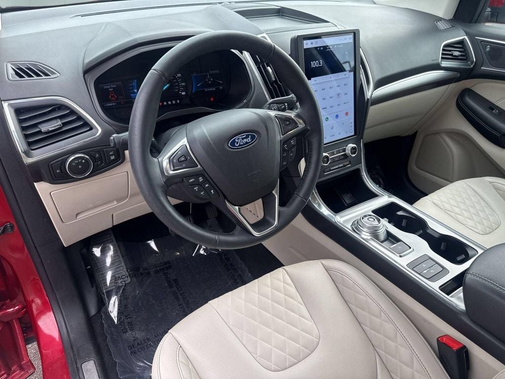2023 Ford Edge Titanium