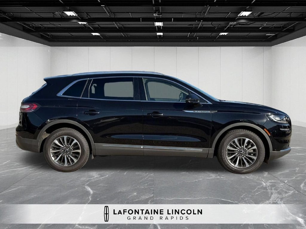 2023 Lincoln Nautilus Standard