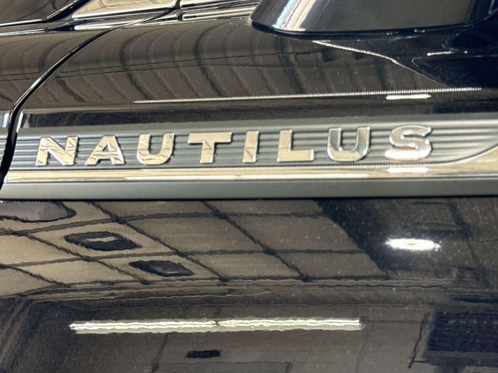 2023 Lincoln Nautilus Standard