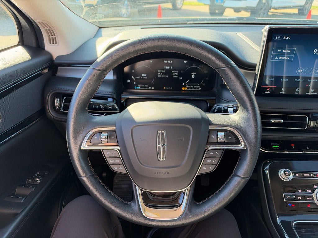 2022 Lincoln Nautilus Standard