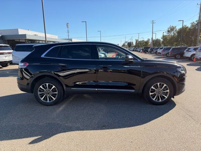 2022 Lincoln Nautilus Standard