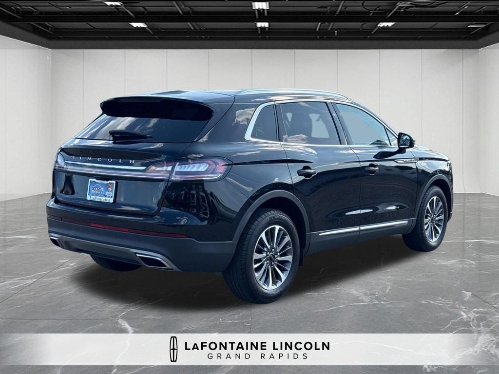 2023 Lincoln Nautilus Standard