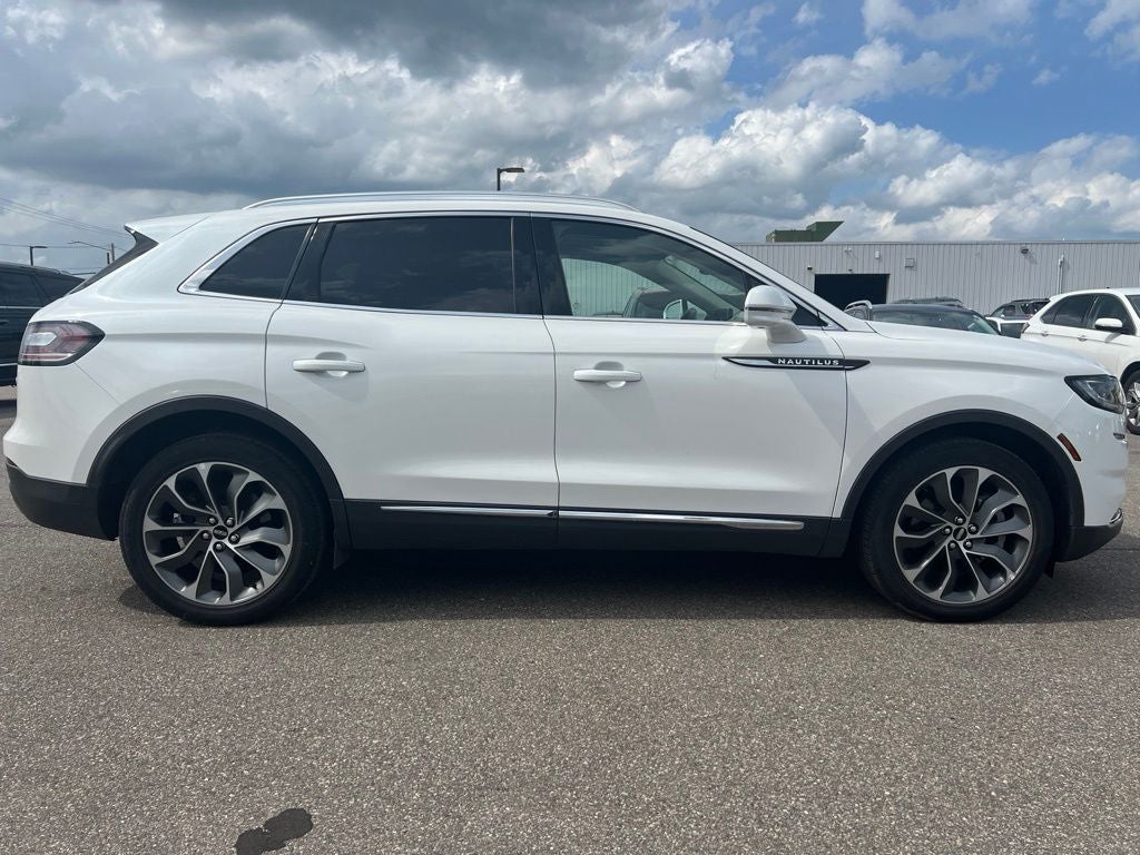 2023 Lincoln Nautilus Reserve