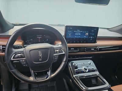 2023 Lincoln Nautilus Reserve