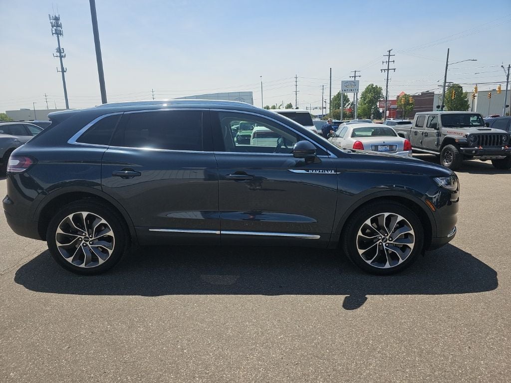 2023 Lincoln Nautilus Reserve