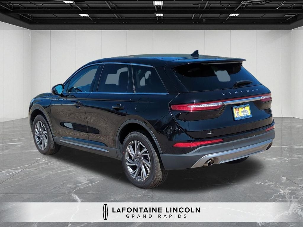 2023 Lincoln Corsair Standard