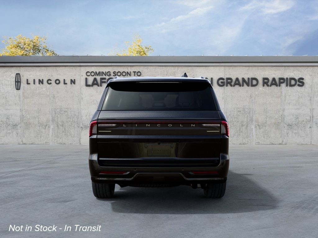2027 Lincoln Navigator Reserve InTransit