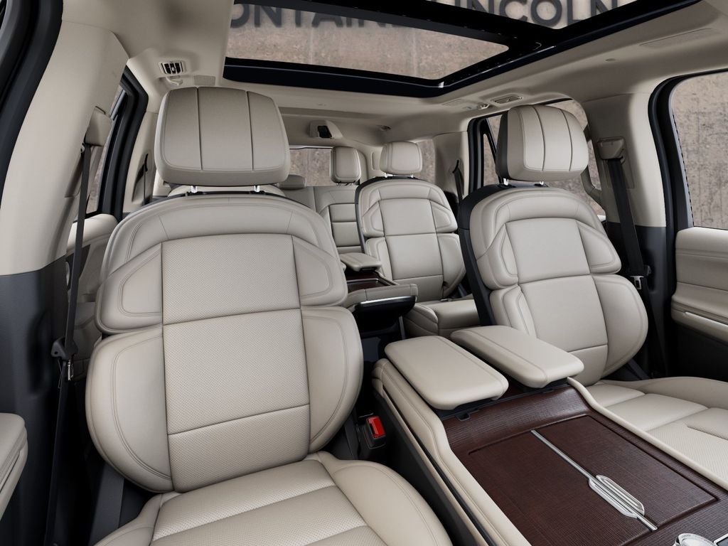 2027 Lincoln Navigator Reserve InTransit