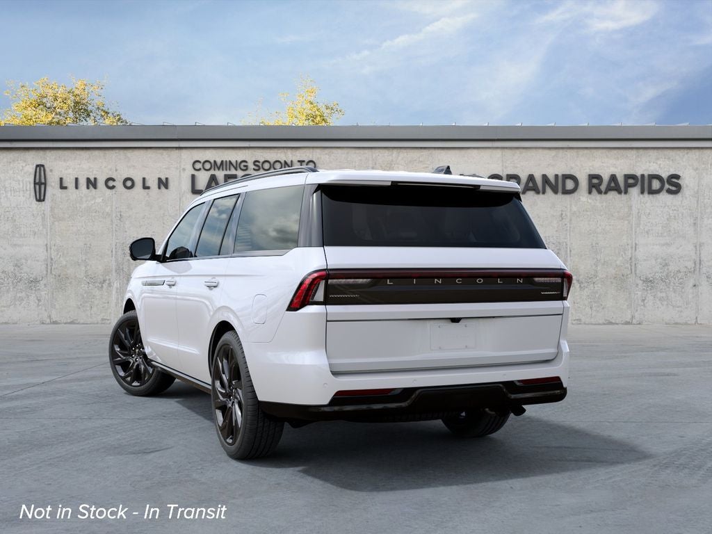 2027 Lincoln Navigator Reserve InTransit