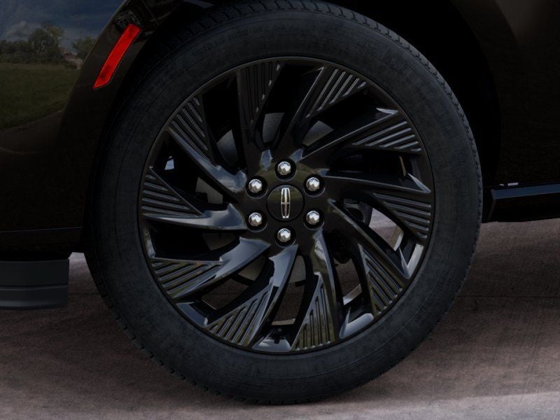 2027 Lincoln Navigator Reserve InTransit