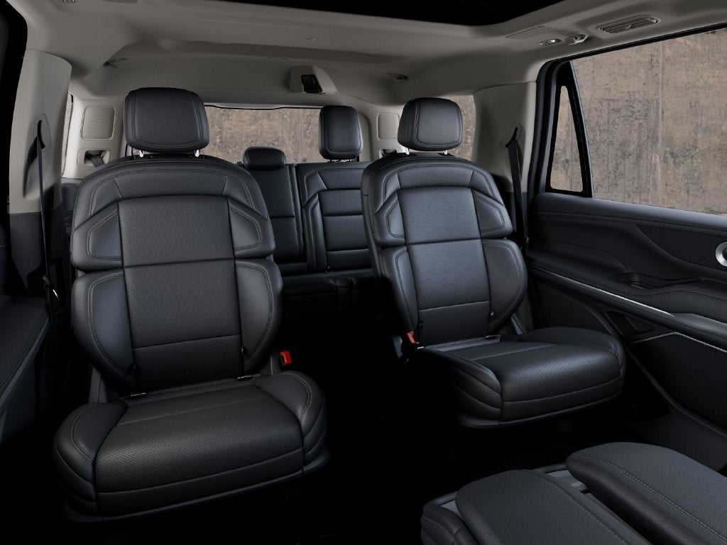 2027 Lincoln Navigator Reserve InTransit