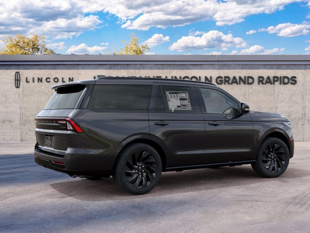 2027 Lincoln Navigator Reserve InTransit