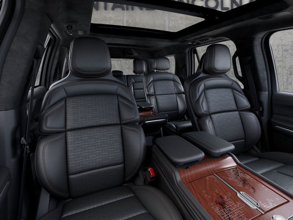 2027 Lincoln Navigator Black Label InTransit