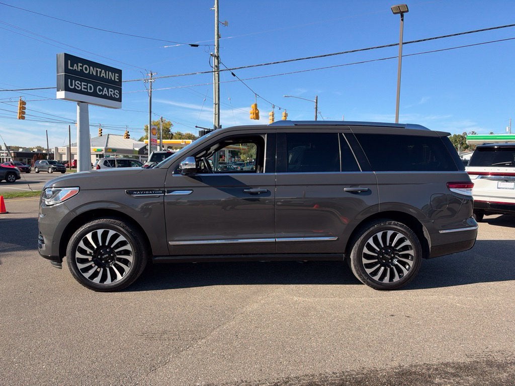 2024 Lincoln Navigator Black Label