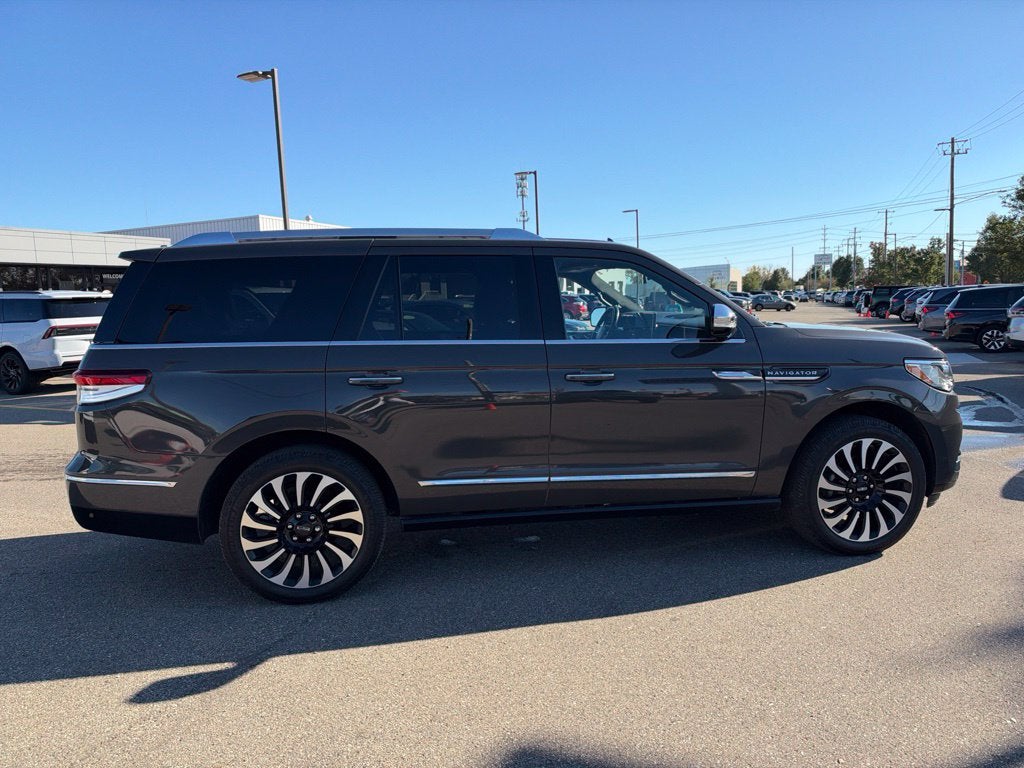 2024 Lincoln Navigator Black Label