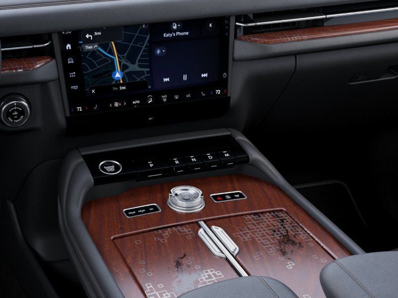 2027 Lincoln Navigator Black Label InTransit