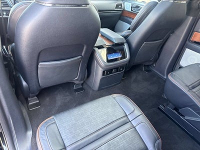 2024 Lincoln Navigator Black Label