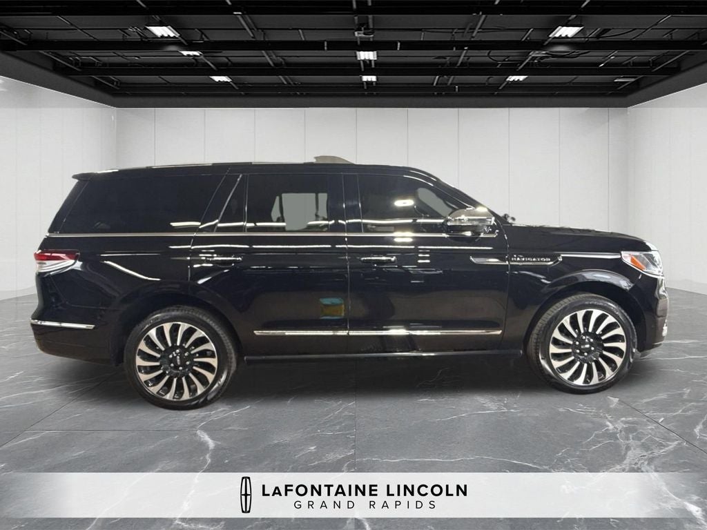 2024 Lincoln Navigator Black Label