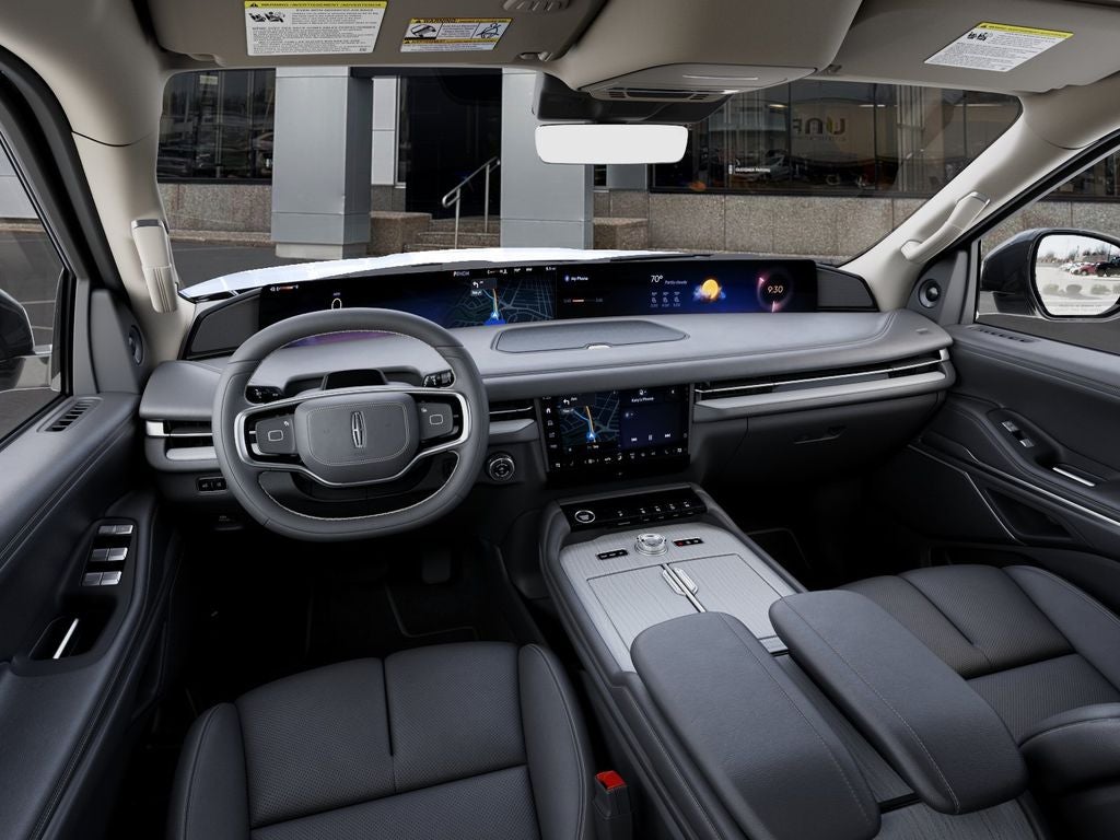 2027 Lincoln Navigator Premiere