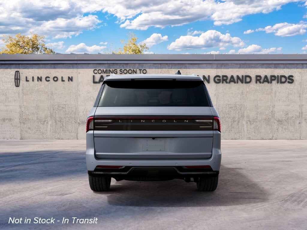 2027 Lincoln Navigator Premiere InTransit