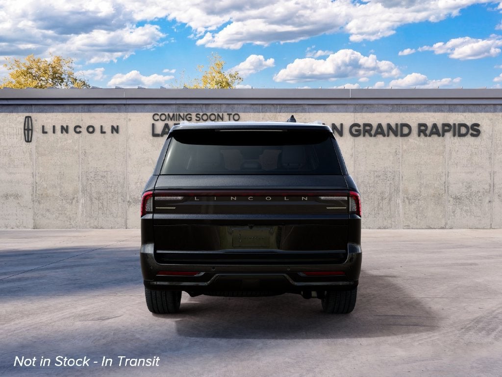 2027 Lincoln Navigator Premiere InTransit