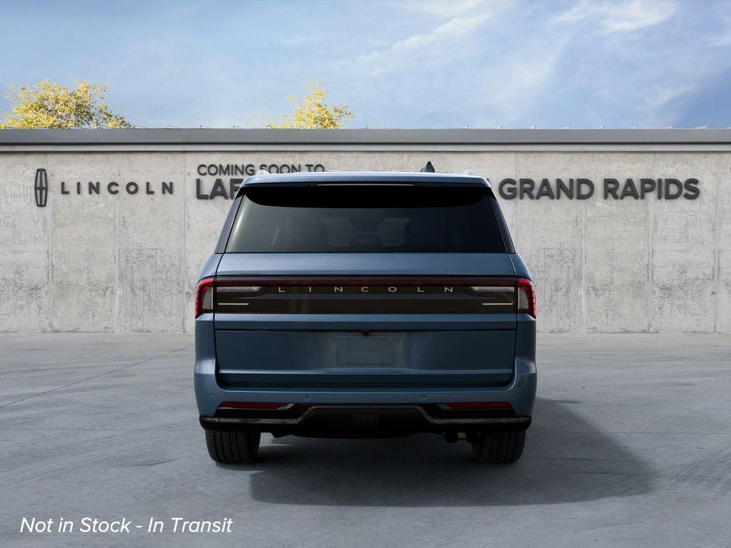 2027 Lincoln Navigator L Reserve InTransit