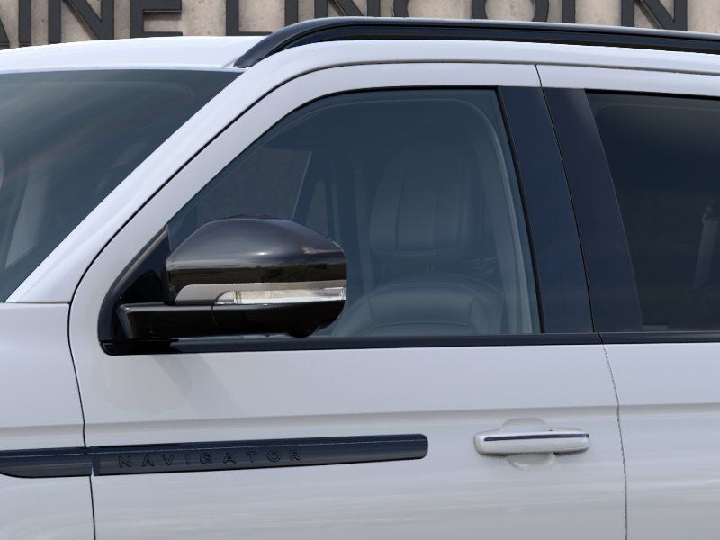 2027 Lincoln Navigator L Reserve InTransit