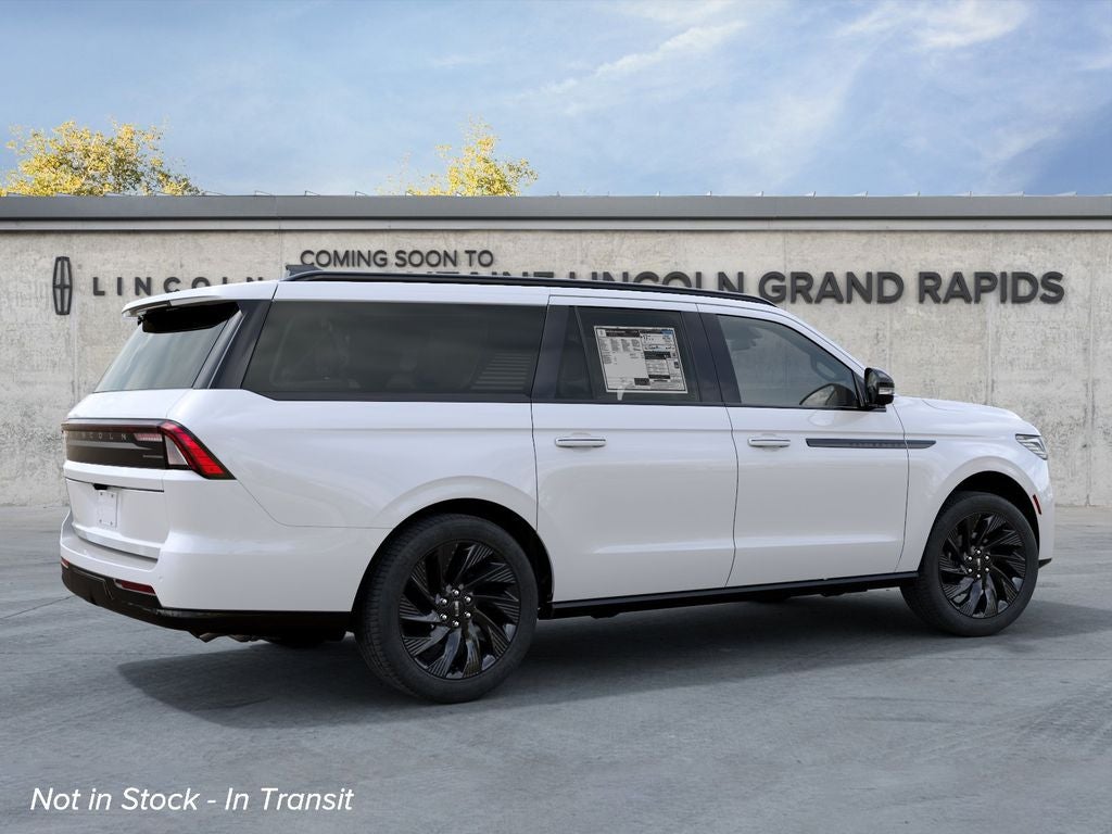 2027 Lincoln Navigator L Reserve InTransit