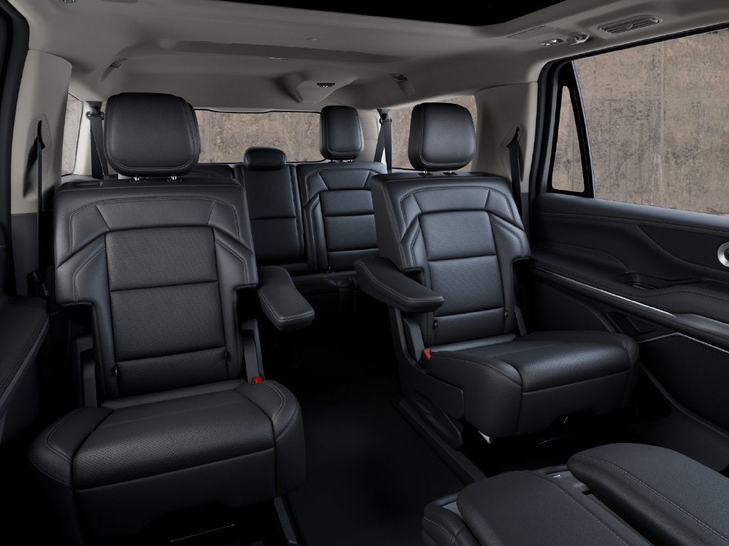 2027 Lincoln Navigator L Reserve InTransit