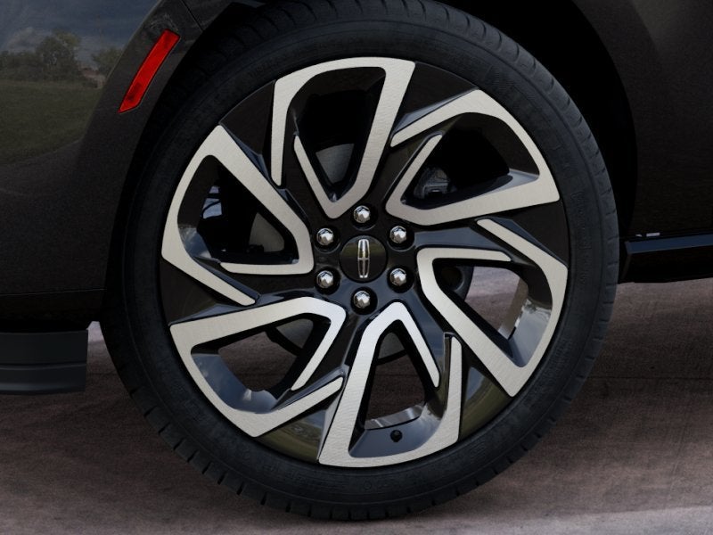 2027 Lincoln Navigator L Reserve InTransit