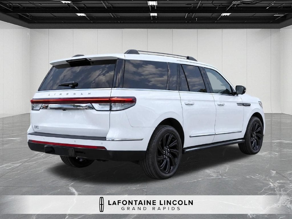 2022 Lincoln Navigator L Reserve