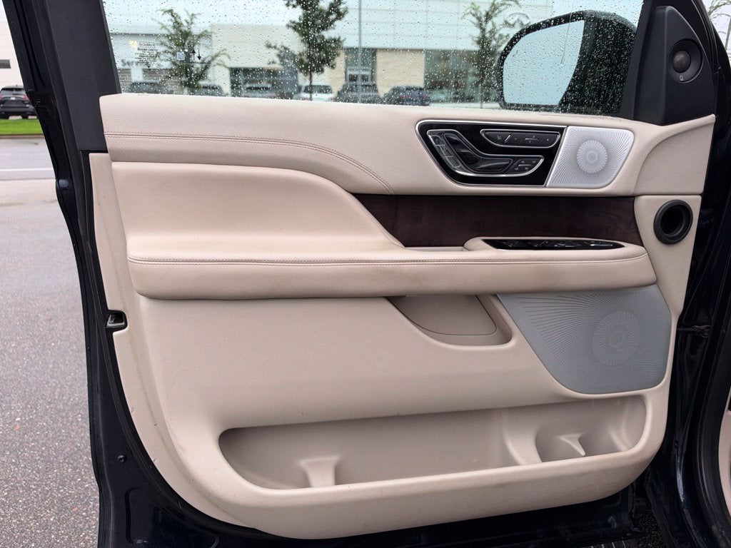 2021 Lincoln Navigator L Reserve