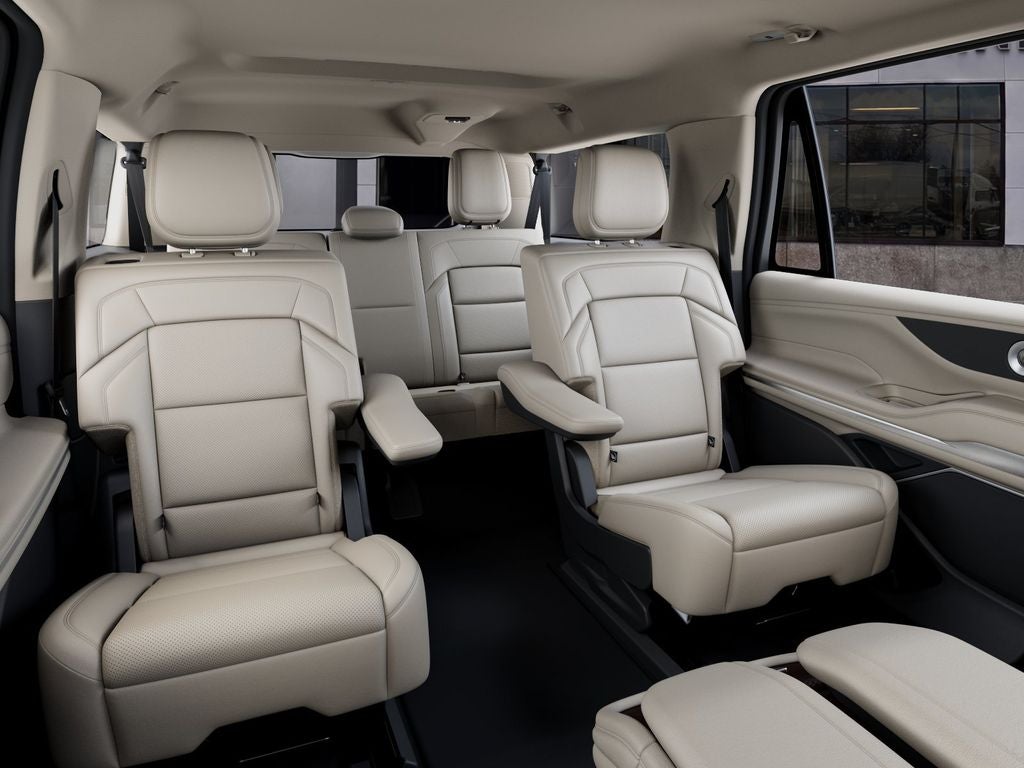 2027 Lincoln Navigator L Premiere InTransit