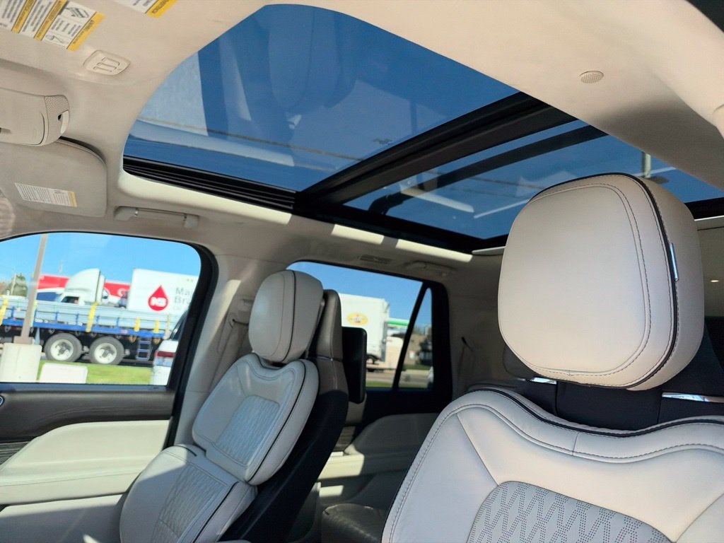 2021 Lincoln Navigator L Black Label
