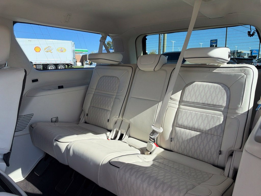 2021 Lincoln Navigator L Black Label