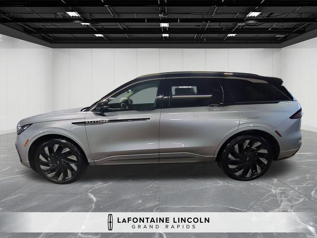 2024 Lincoln Nautilus Black Label