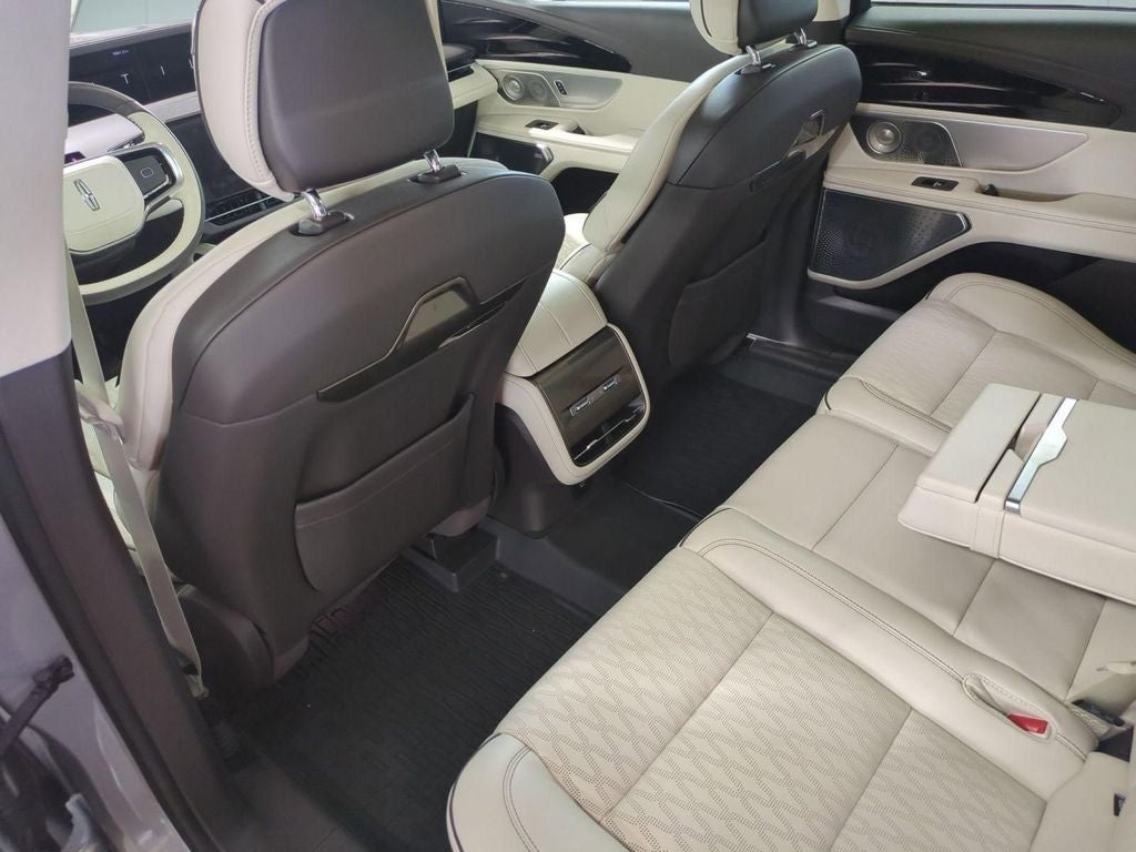 2024 Lincoln Nautilus Black Label