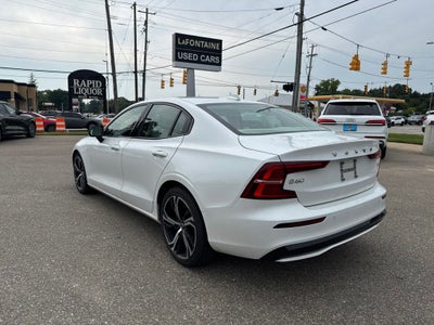 2024 Volvo S60 B5 Core Dark Theme