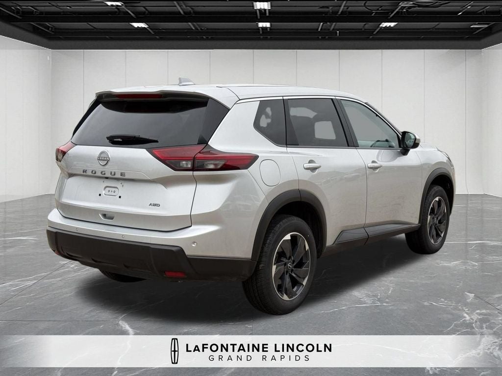 2025 Nissan Rogue SV